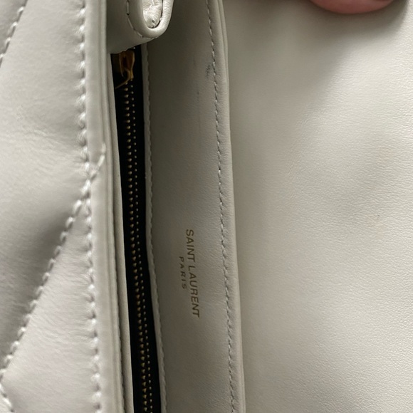 YSL Toy LouLou in Crema Soft - Picture 4 of 8